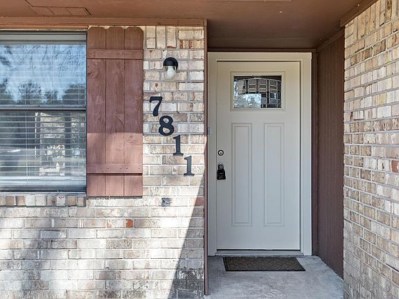 4th image of 7811 Pecan Ln