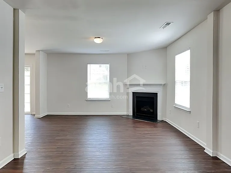 4875 Old Towne Village Cir — Photo 7