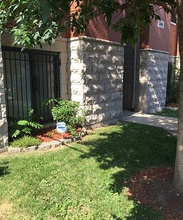 2nd image of 2410 W Flournoy St #A