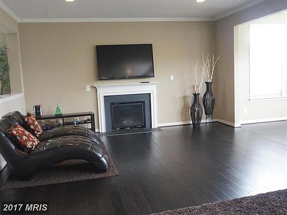 5th image of 41865 Rawnsley Dr