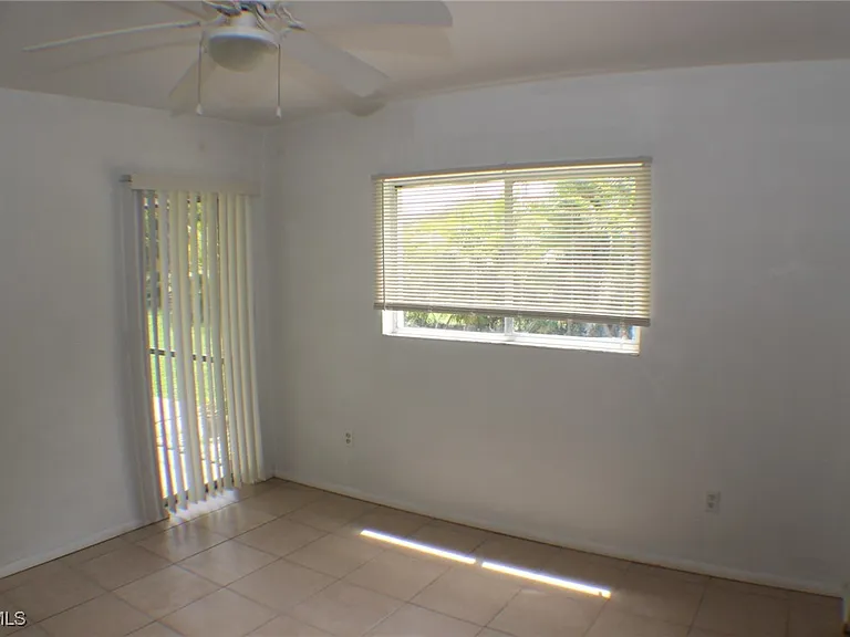 4009 SE 11th Ave #106 — Photo 3