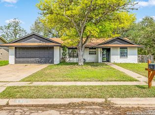 1411 E Inez St, Beeville, TX 78102