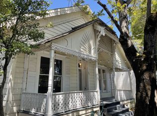 1069 4th St, Santa Rosa, CA 95404