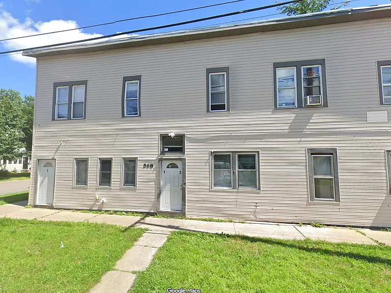 568 Farrington St #1 — Photo 33