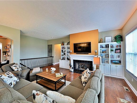 5th image of 13812 Heatherfield Dr