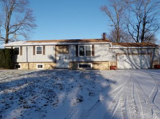 2720 Everette Rd, Ottawa, IL 61350