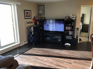750 N Salem Dr APT 108, Hoffman Estates, IL 60169