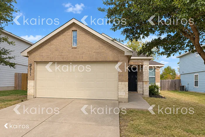 3 bed, 2.0 bath, 1363 sqft, $1,425 — Photo 1