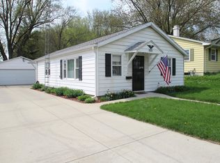 523 Nelson St, Fort Atkinson, WI 53538
