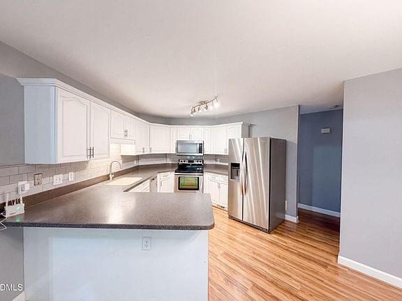 2nd image of 513 Saint Croix Dr