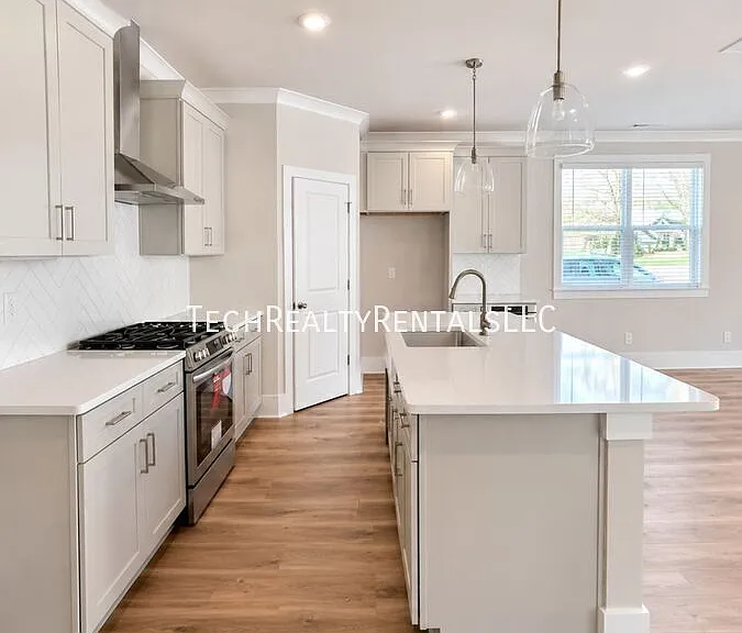 4630 Dogwood Pl #1 — Photo 5
