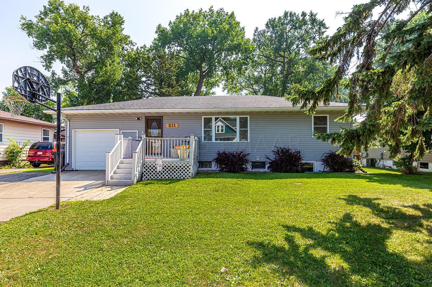 211 4th St NE, Dilworth, MN 56529 MLS 233430 Zillow