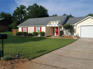 307 Barbara Dr, Ozark, AL 36360