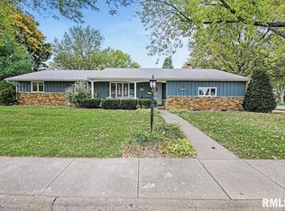 211 N Nebraska Ave, Morton, IL
