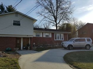 11813 Charen Ln, Rockville, MD 20854