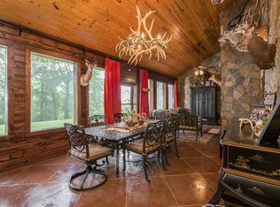 1977 County Road 1024, Center, TX 75935