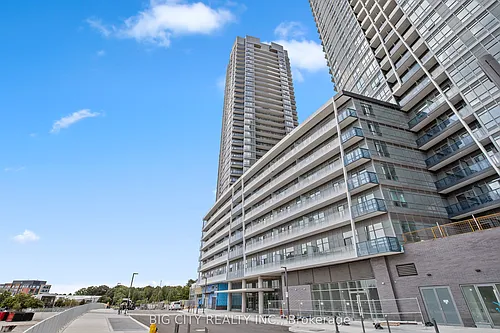 30 Upper Mall Way Photo 1