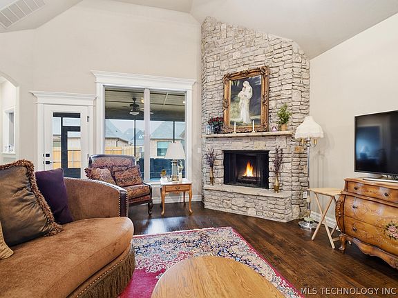4th image of 5311 E 126th Pl S