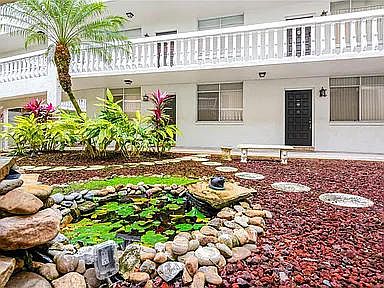 2nd image of 1001 Pearce Dr Unit 303