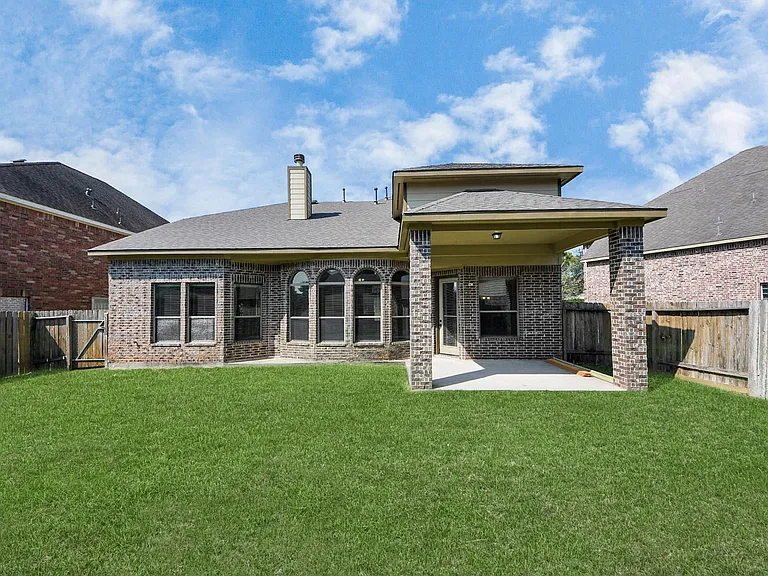 9427 Sapphire Bay Ln — Photo 47