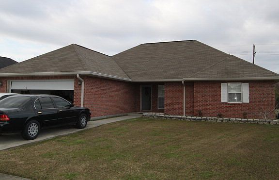 2nd image of 484 Baptiste Cir