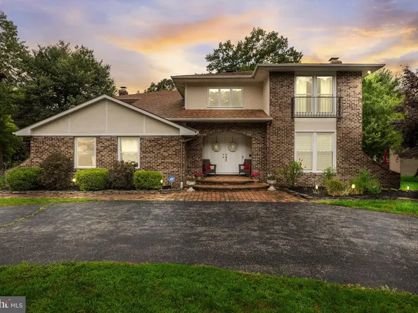 1112 Buttonwood Dr, Cherry Hill, NJ 08003