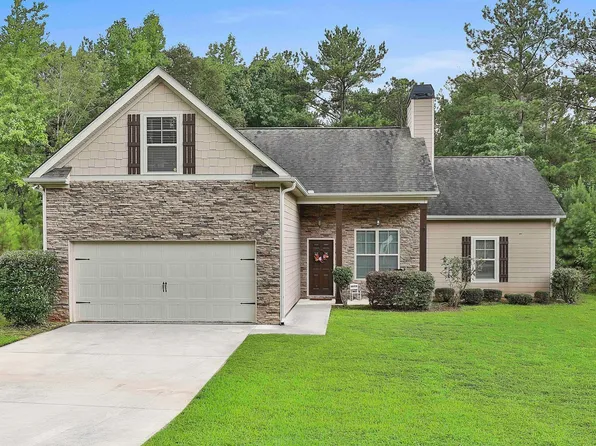 277 Hickory Hills Dr, Newnan, GA 30263