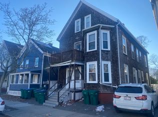 36 Grove St, Lynn, MA 01905
