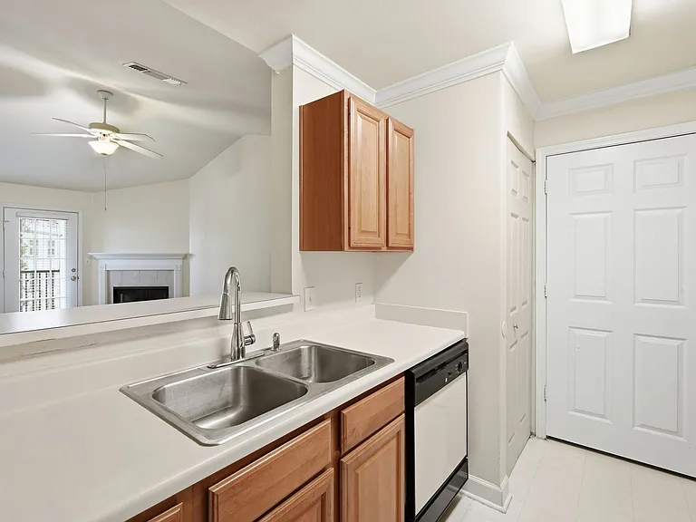 18367 Bridle Club Dr — Photo 7