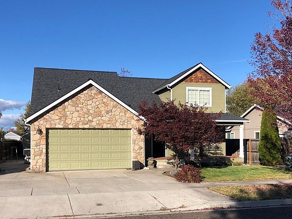 2nd image of 890 Sieber Ln