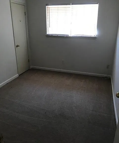 Sceptre Cir — Photo 6