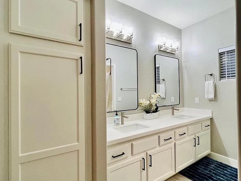 492 E Rainbow Dr — Photo 28