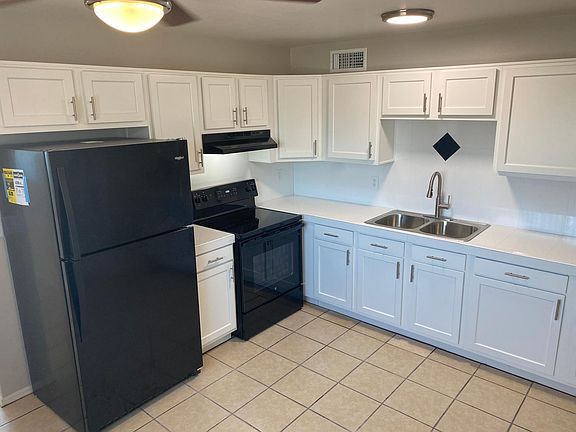2nd image of 7024 N 76th Ave APT 1