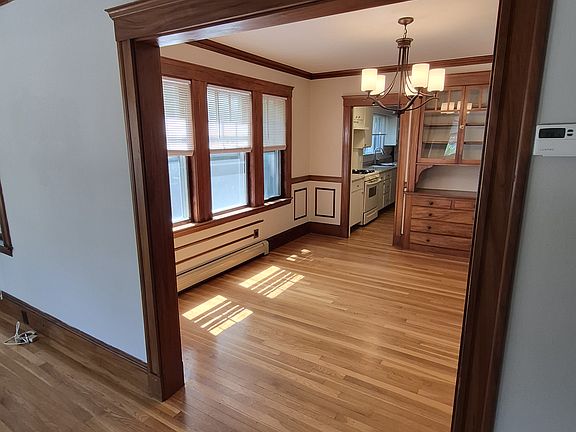 5th image of 14 Wildwood Ave #1