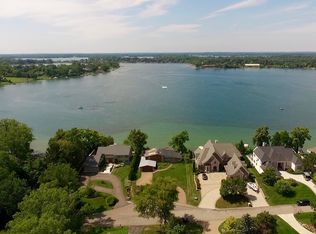 3534 Pine Estates Dr, West Bloomfield, MI 48323