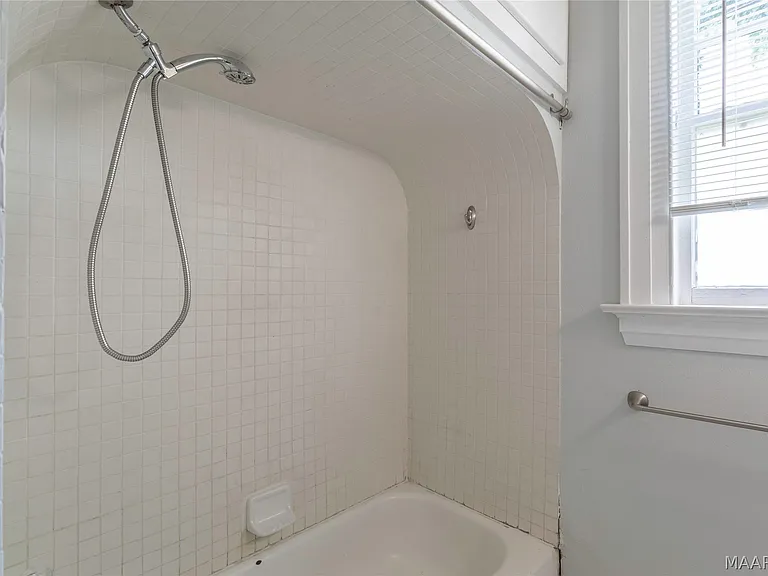 3154 Lexington Rd #B — Photo 16