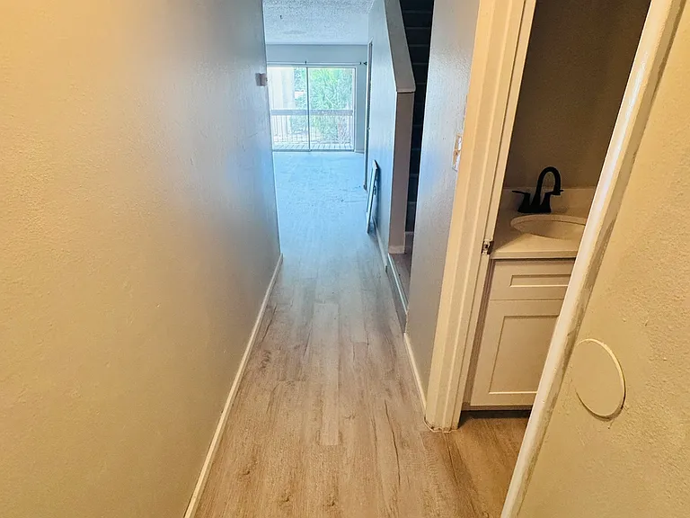 5506 Loblolly Ct — Photo 8