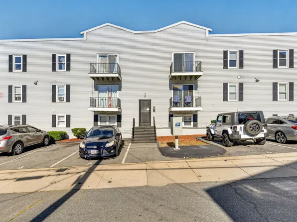 526 3rd St, Fall River, MA 02721
