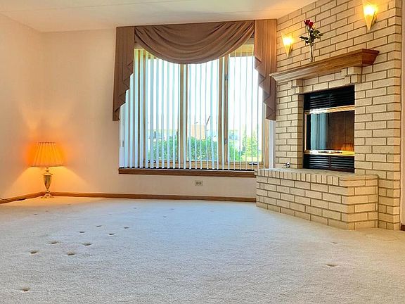 3rd image of 15710 Old Orchard Ct Unit 1N