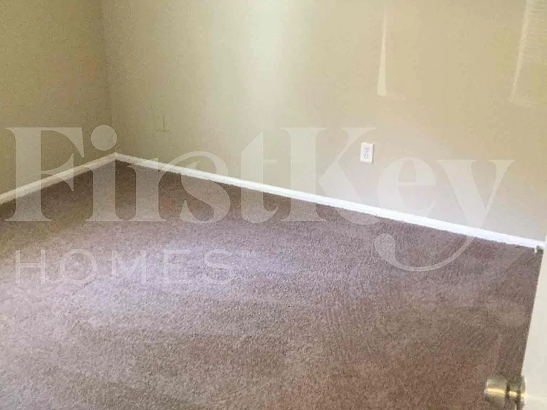 1630 Liberty Valley — Photo 10