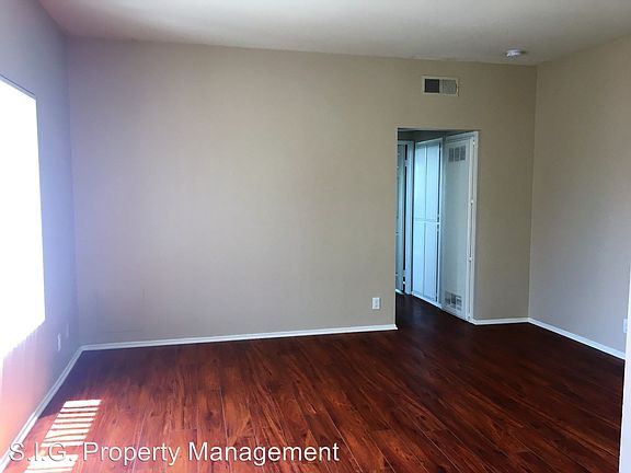 3rd image of 1441 N Edison Blvd APT B
