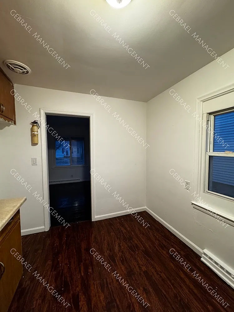 3713 Clairmont St. — Photo 4