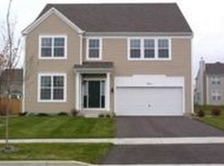 911 Sable Ridge Dr, Joliet, IL 60431