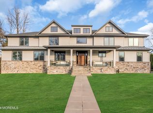 7 Shadow Lawn Dr, Oakhurst, NJ 07755