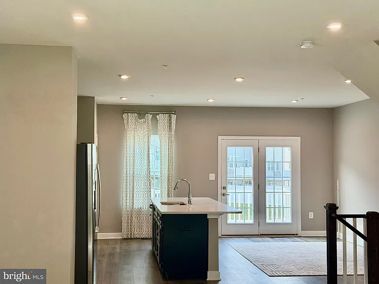 149 Lawndale Dr — Photo 15