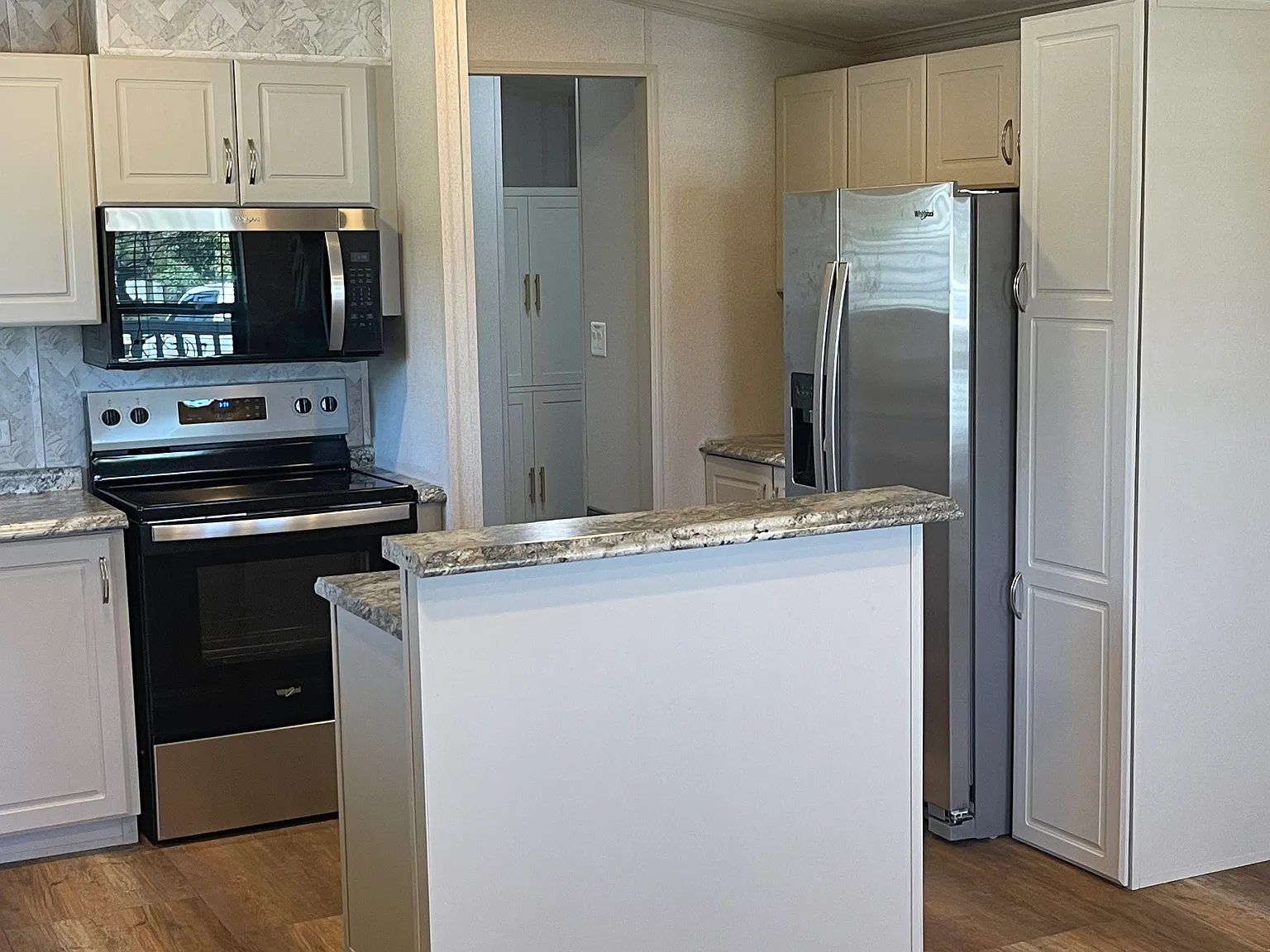 1 bed, $1,100 — Photo 4