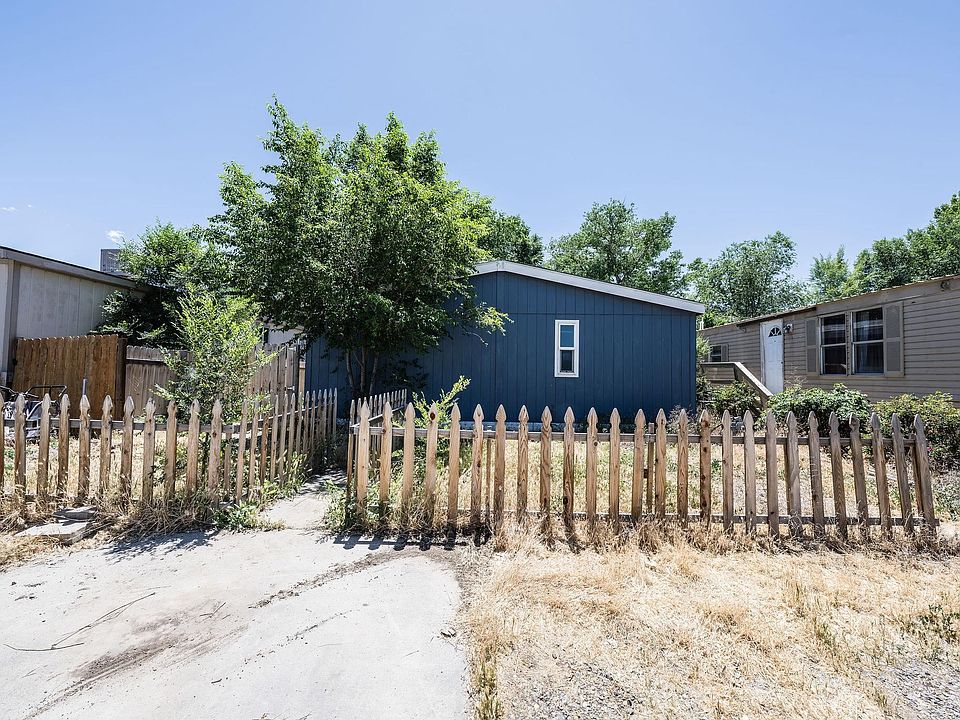 1st image of 248 Honeysuckle Cir