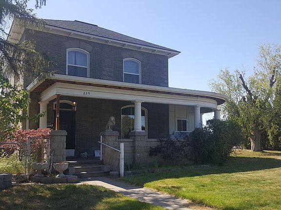 4th image of 235 NE 3rd St