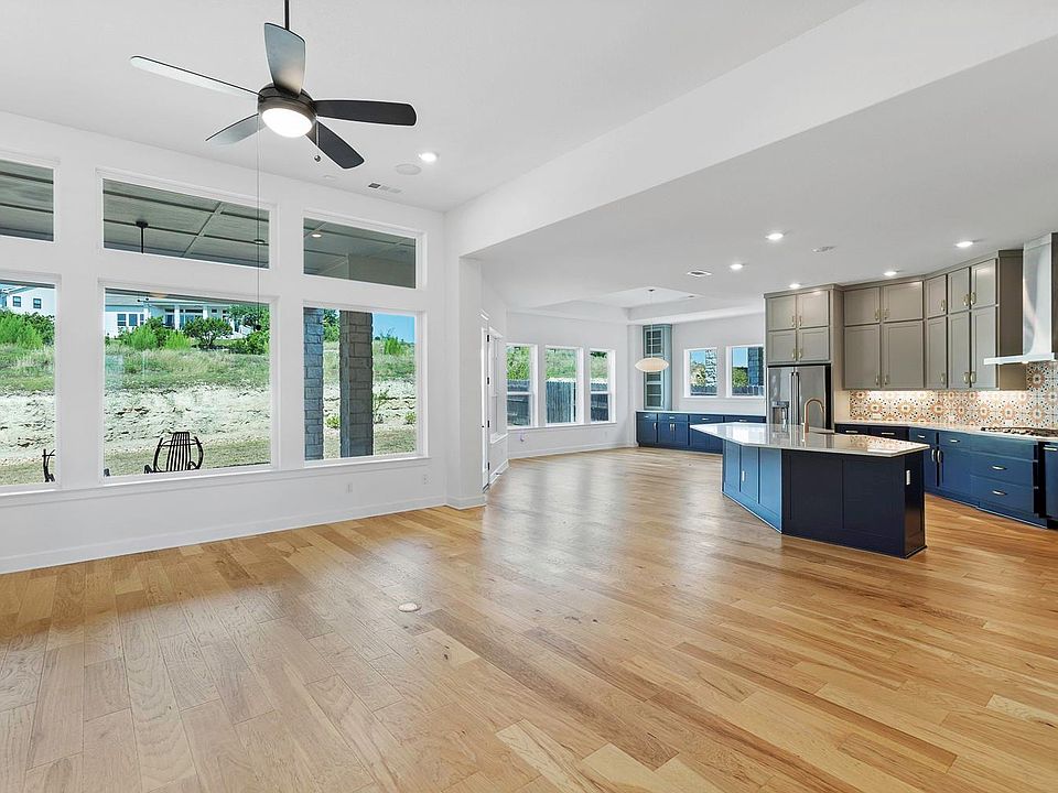 1st image of 151 Starfire Dr