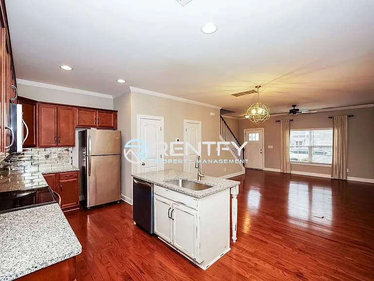2506 Gallery Dr — Photo 6